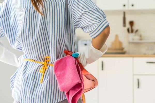 راهنمای قدم به قدم تمیز کردن کابینت ام دی اف